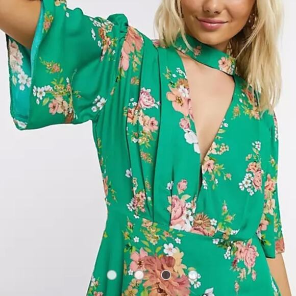 NWOT ASOS flutter sleeve mini dress floral print - Picture 3 of 10